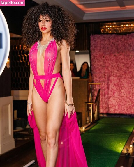 daviaanis pornstar nude pictures