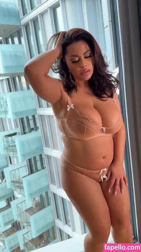 Coco Rains pornstar beautiful images