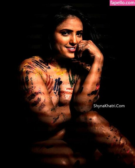 Shyna Khatri naked actress image