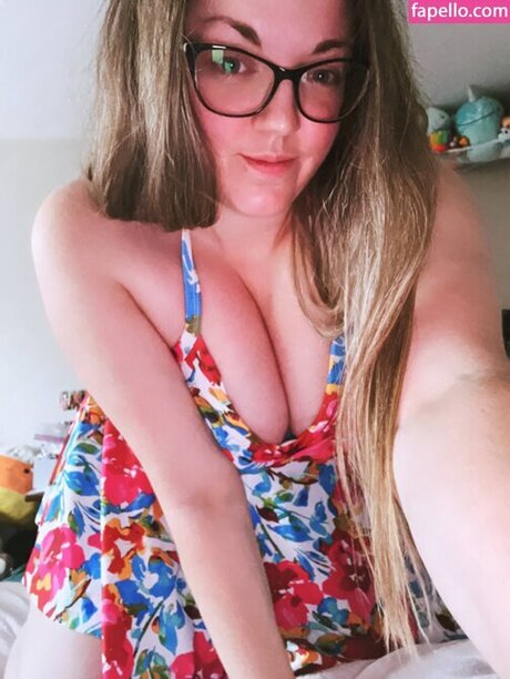 annamt1992 nudes star photo