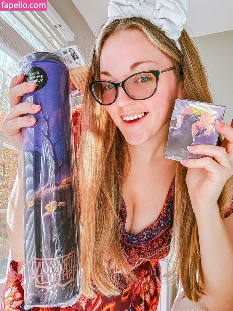 annamt1992 model high quality image