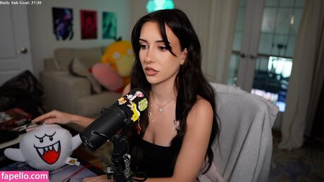 brieanneroksa beautiful actress pic