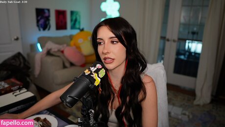 brieanneroksa porn model picture