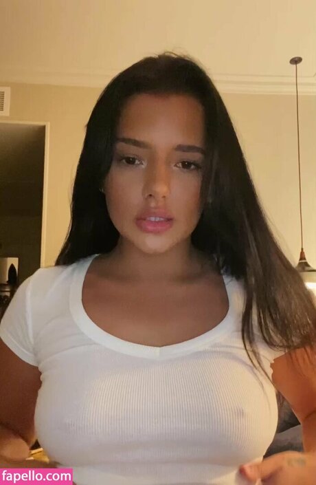 Emily Woods hd model images