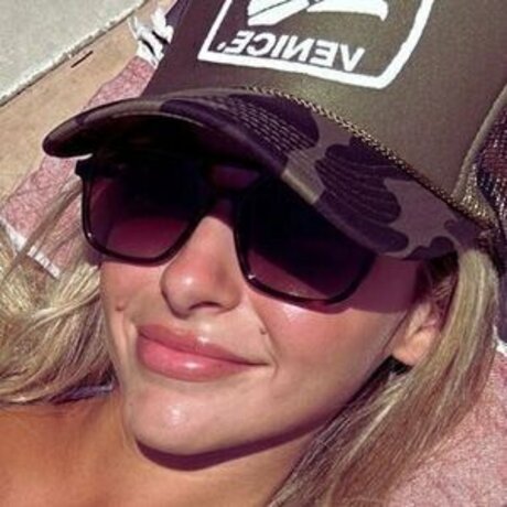 Bailey Powell erotic pornstar pictures