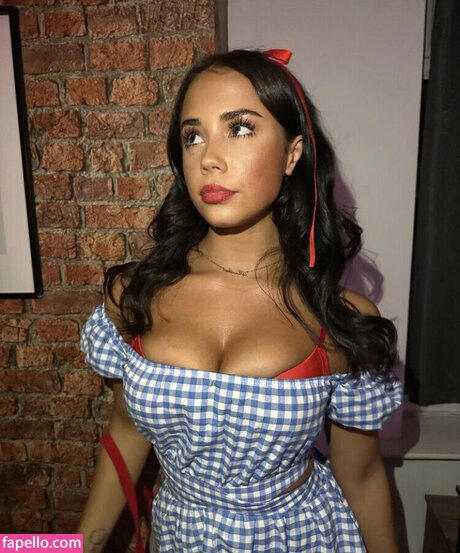 Heather Bowling sex model image