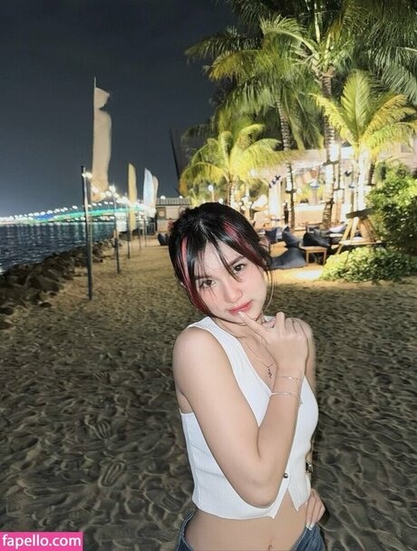 Leonazhen adult model pic