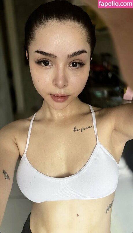 Yuni Duda porn actress picture