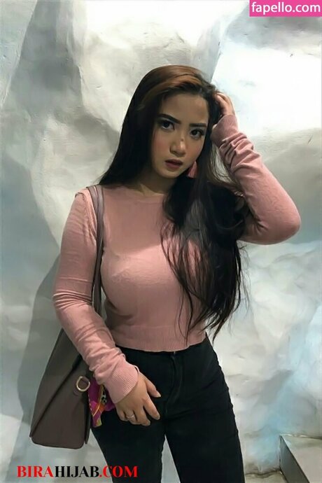 Zizi Wong high quality actress img