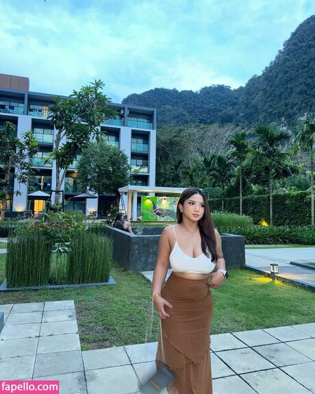 Zizi Wong perfect star gallery