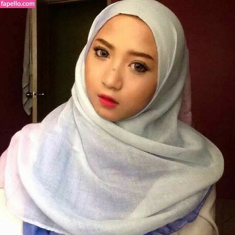 Zizi Wong nudes star img