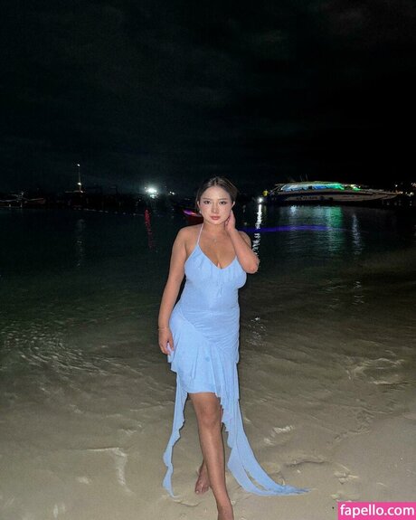 Zizi Wong model sex images