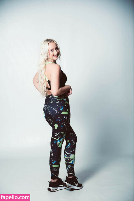 Lexi Booker top star pic