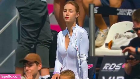 Solar bella model erotic pic