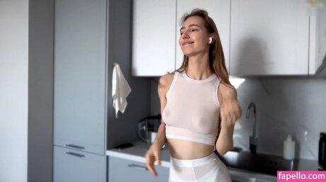 Solar bella nice actress images