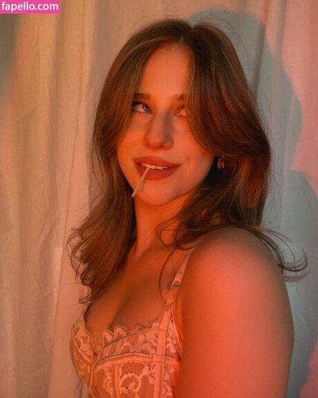 Alaurabidingcitizen porn star pictures