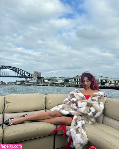 Lara Raj pornstar beautiful pictures