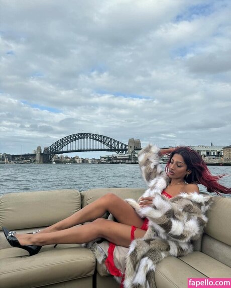 Lara Raj hd pornstar pics