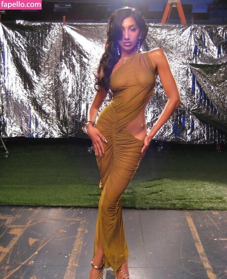 Lara Raj pornstar nice image