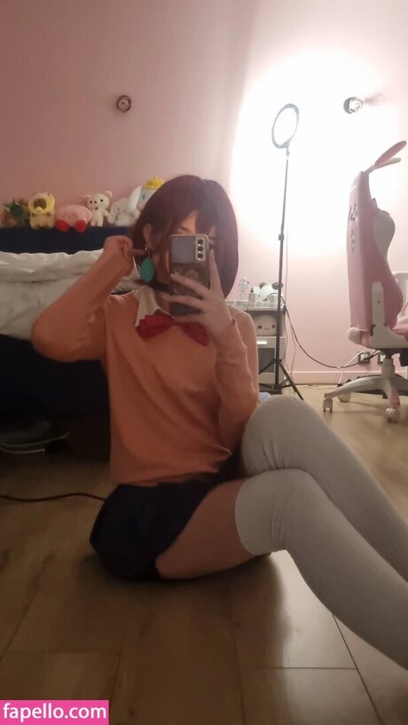 leikyu pornographic model photos