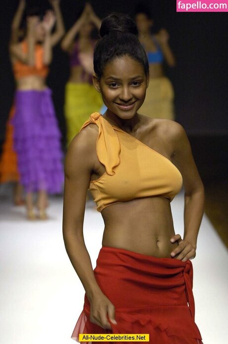 Emanuela De Paula pornstar exclusive img