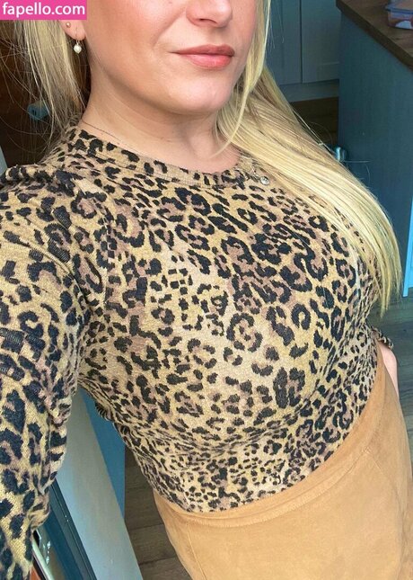 Polly Pocket The Profiteer pornstar hot pic