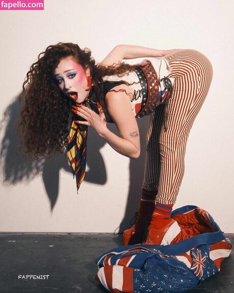 chappellroan pornstar erotic pic