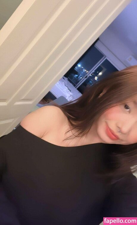 callmebabiej star erotic photos