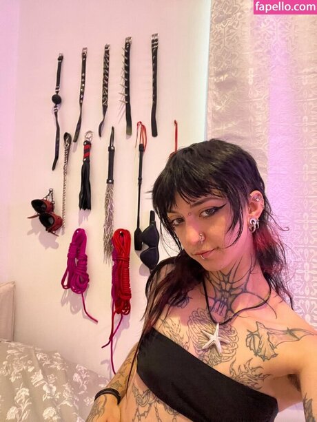 im00grey pornographic model pictures