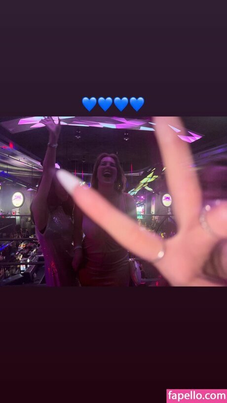 Kati3Kat star hot photo