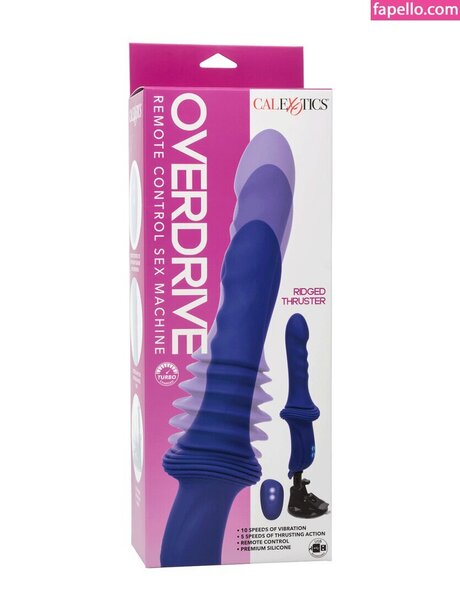 Kati3Kat pretty model pic