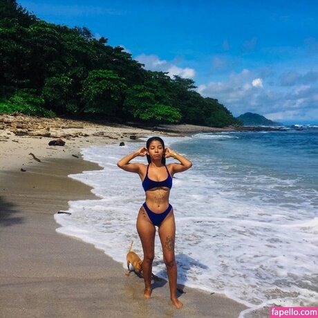 Melanie Noelia pornstar top images