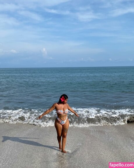 Melanie Noelia exclusive pornstar pic