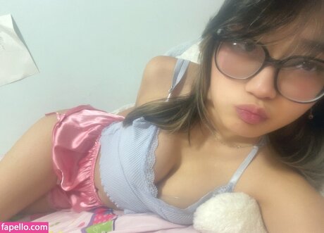 Yuuphobic naked pornstar pics