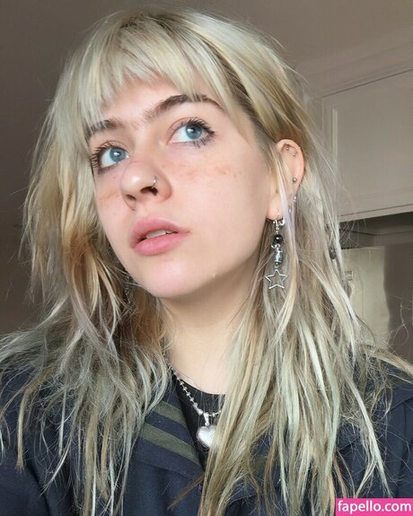 blonde midget onlyfans sexy photo