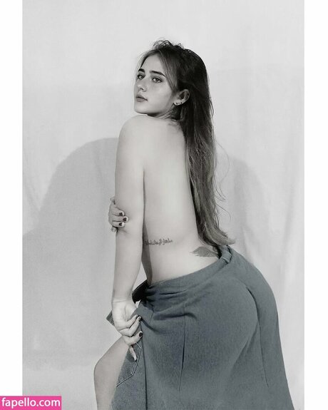 Niez ka model beautiful galleries