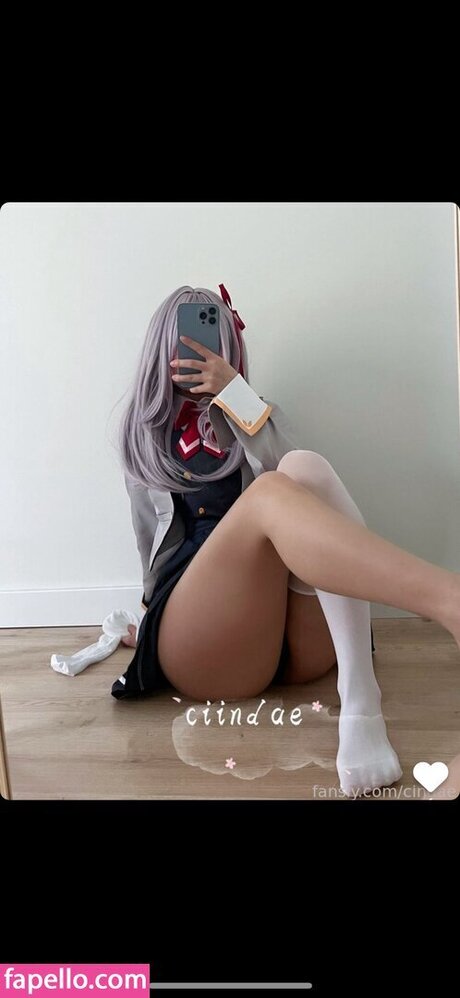 cindae sexy actress picture