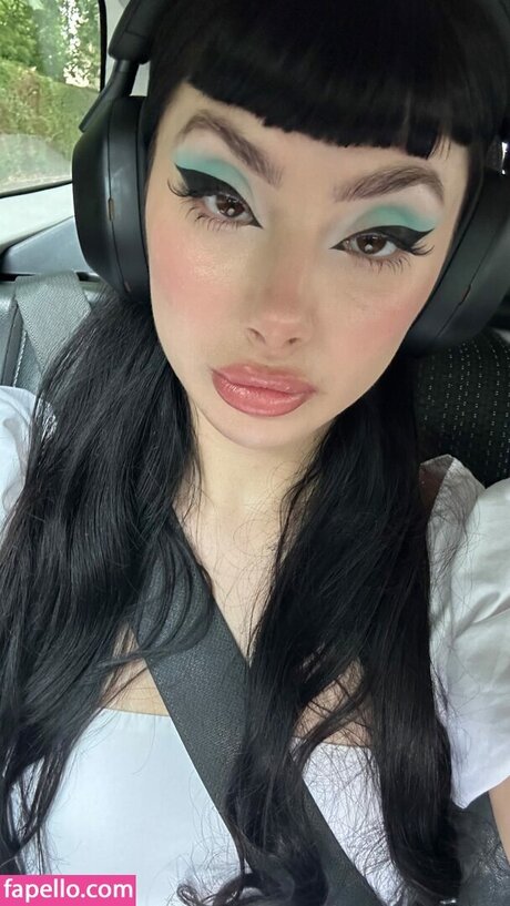 SweetSeverine high quality model image