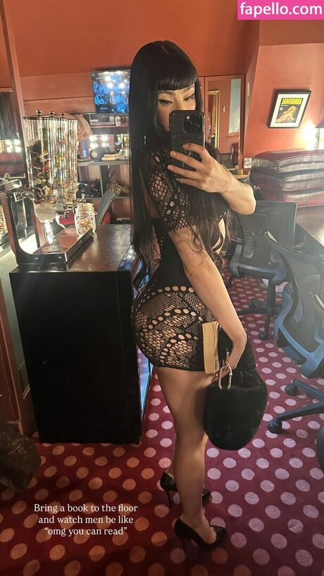 SweetSeverine sexy pornstar pics