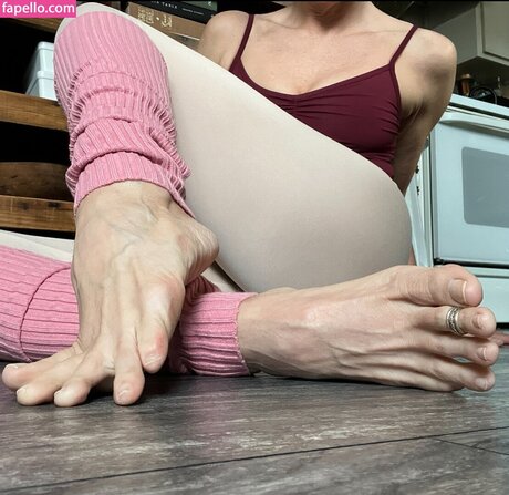 Mrs Stark star adult picture