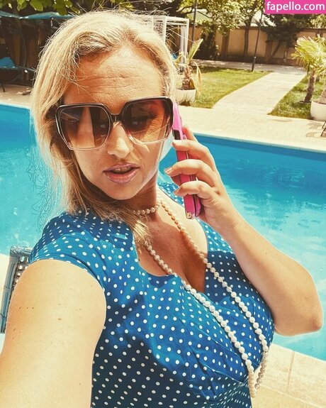 Kathy__Deep star naked images