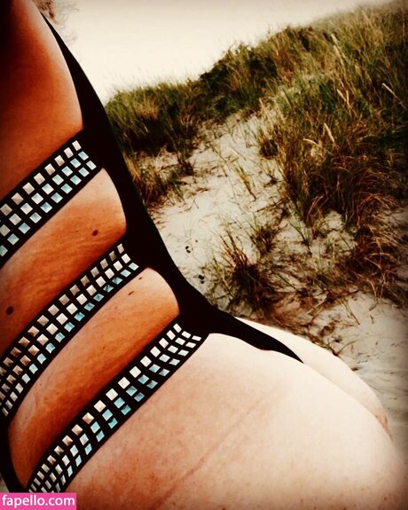 Kathy__Deep hot pornstar pics