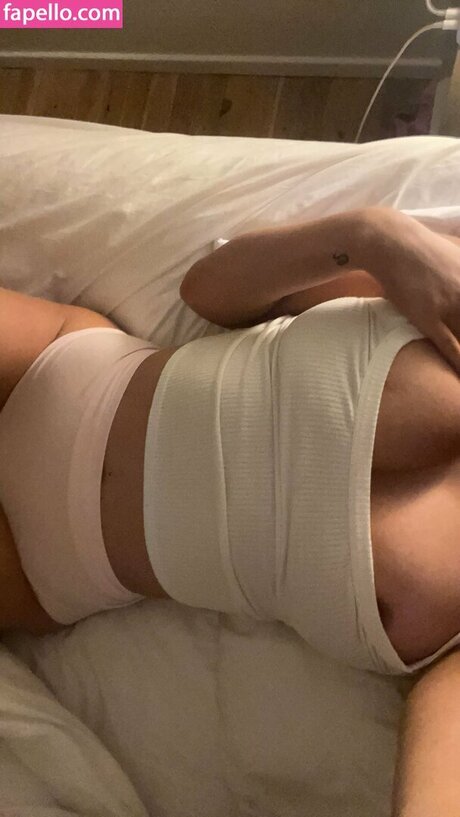 tenielleburgess best star img