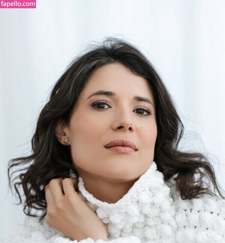 Manuela Do Monte model free pictures