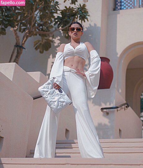 Avneet Kaur pornstar archive