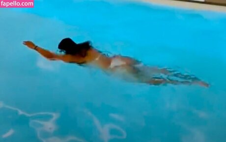 Avneet Kaur star high quality gallery