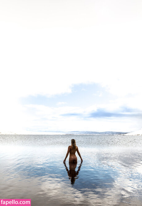 Laura Crane nudes actress picture