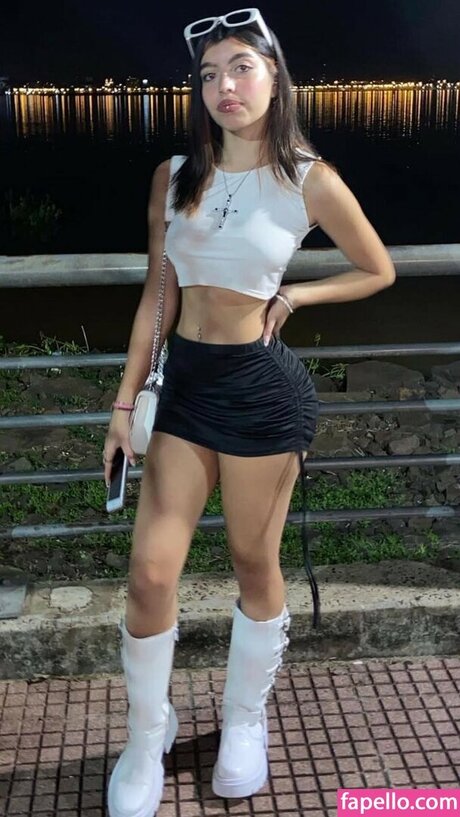 AGUS LOMLE pretty pornstar pics