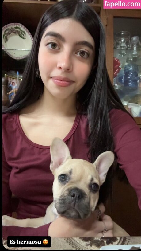 AGUS LOMLE pretty model pics