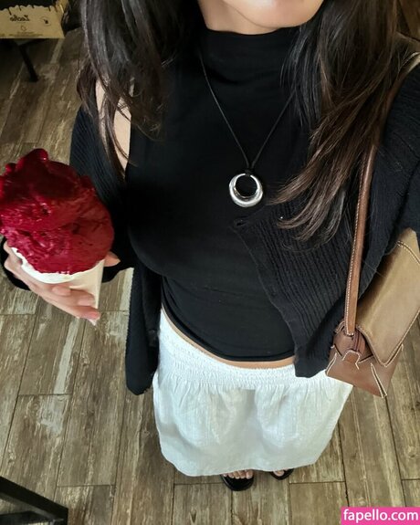 Om4ly model nice photo